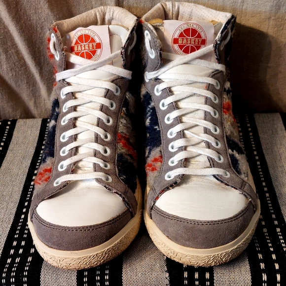 Pantofola d'Oro white & grey hi-top sneaker w sherpa trim, sz 40, EUC - Picture 3 of 16